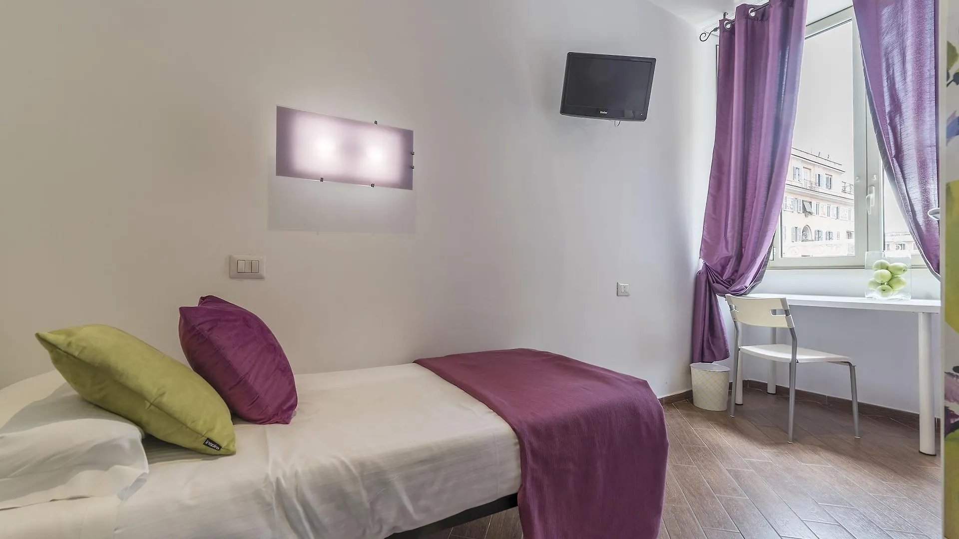 ローマ ビー マイ ゲスト Bed & Breakfast イタリア