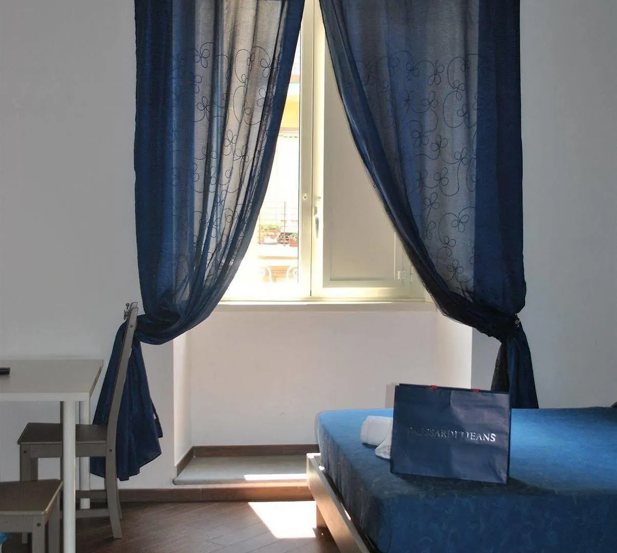 ローマ ビー マイ ゲスト Bed & Breakfast イタリア